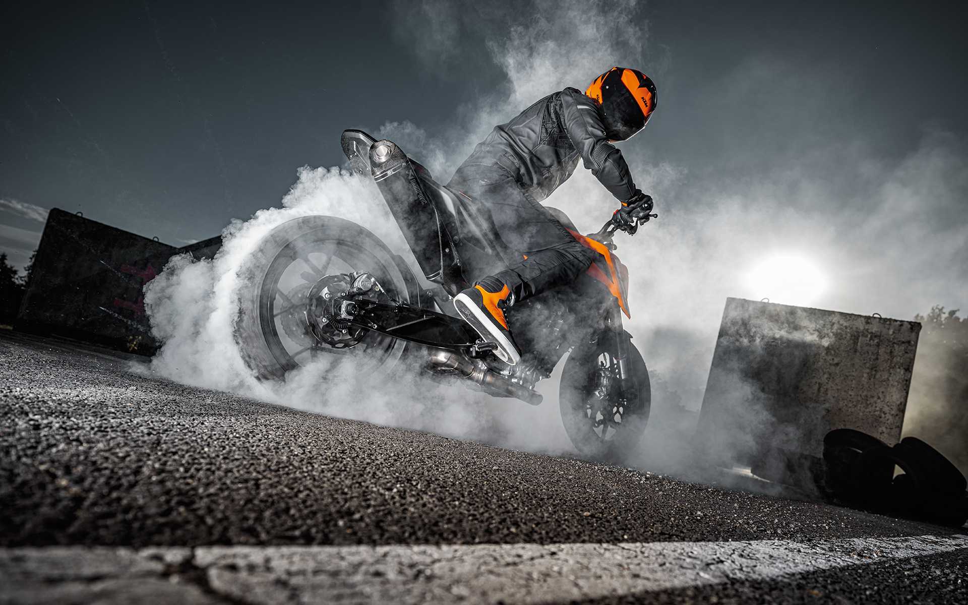 KTM 790 DUKE ORANGE 2025