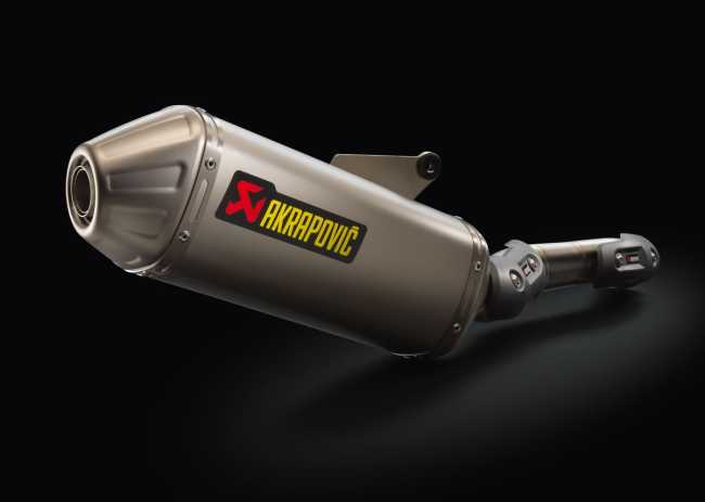AKRAPOVIČ "SLIP-ON LINE"