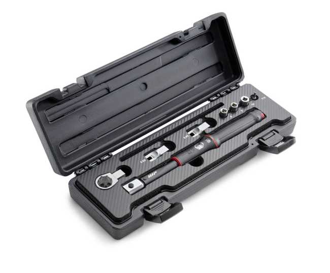TORQUE WRENCH