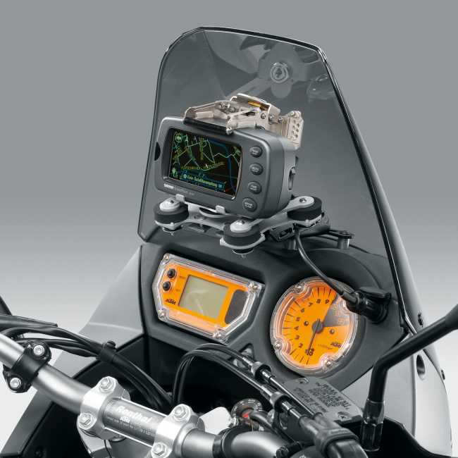 * GPS- BRACKET Street Pilot