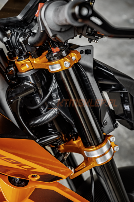 PÓŁKI ZAWIESZENIA FACTORY TRIPLE CLAMP  (KTM 990 DUKE)